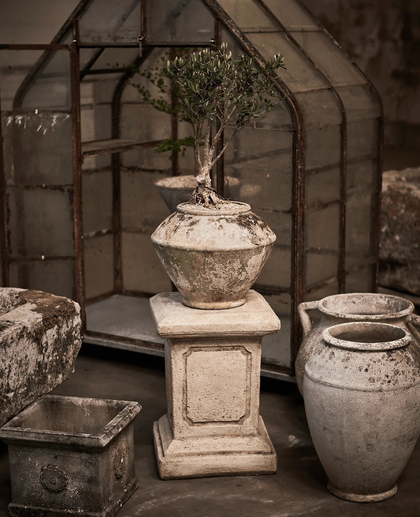 Cast Pedestal - Image 5