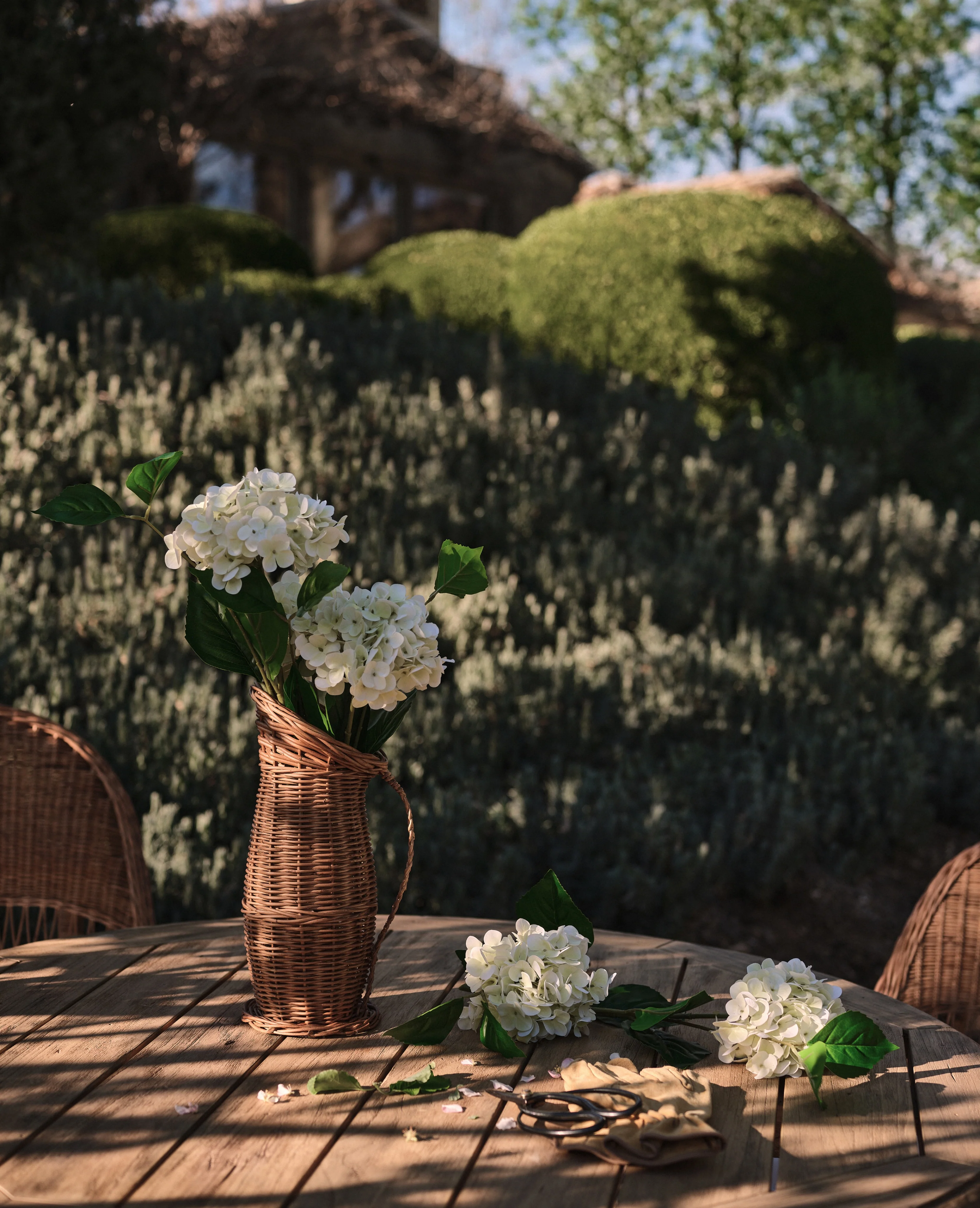 Hydrangea Vase - Image 7